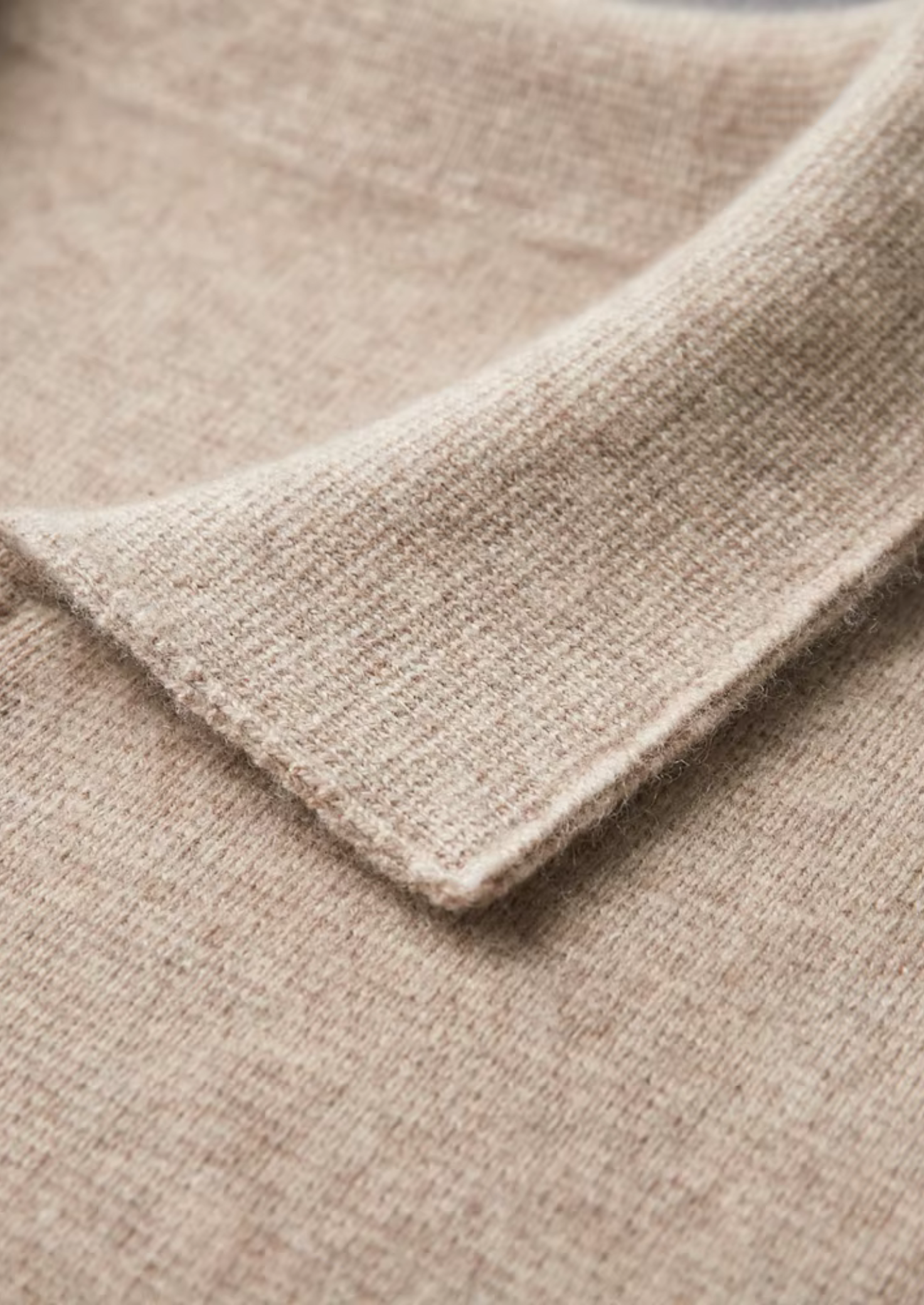CARDIGÁN POLO CON CREMALLERA DE LANA MERINA EXTRAFINA
