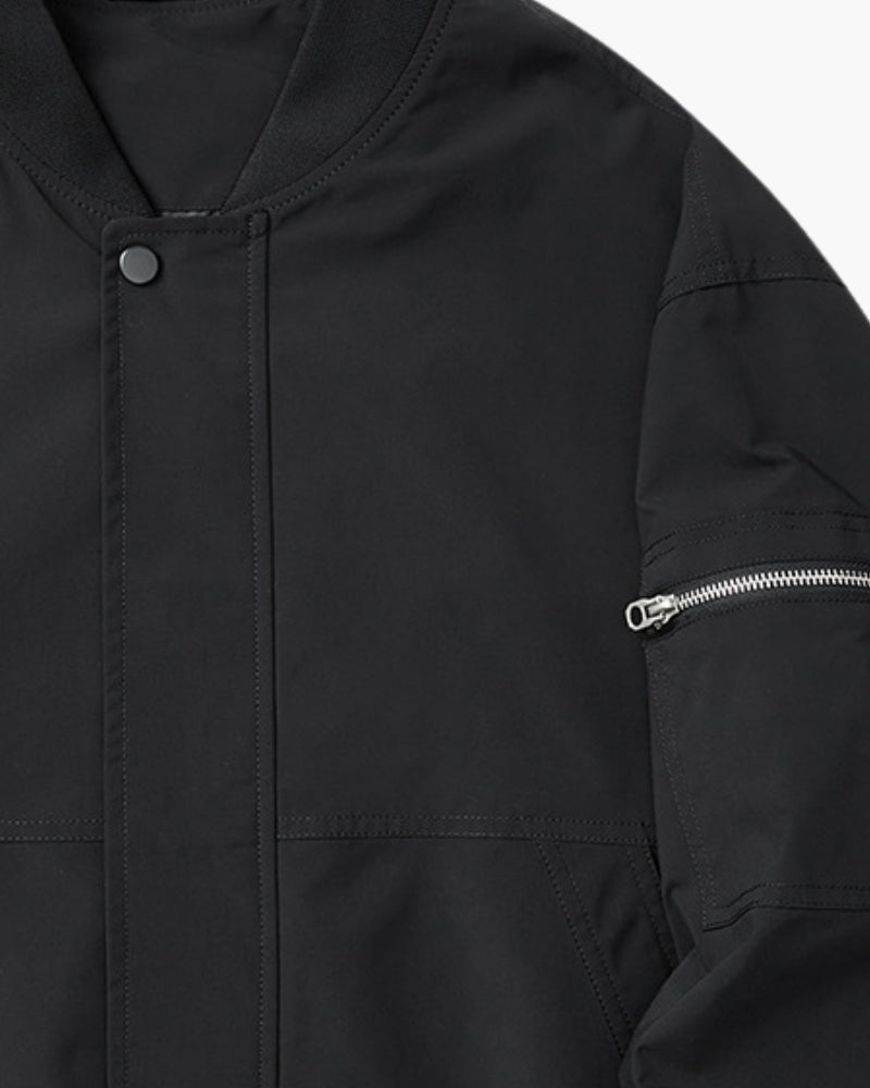 Chaqueta bomber minimalista