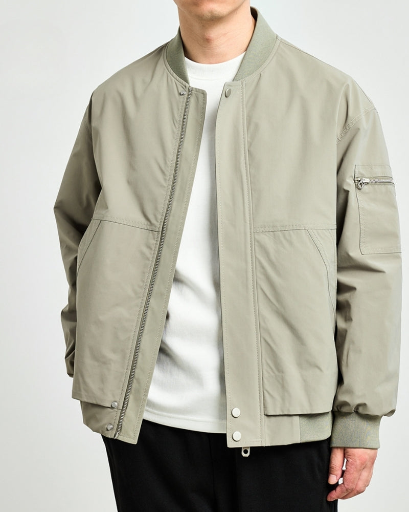 Chaqueta bomber minimalista