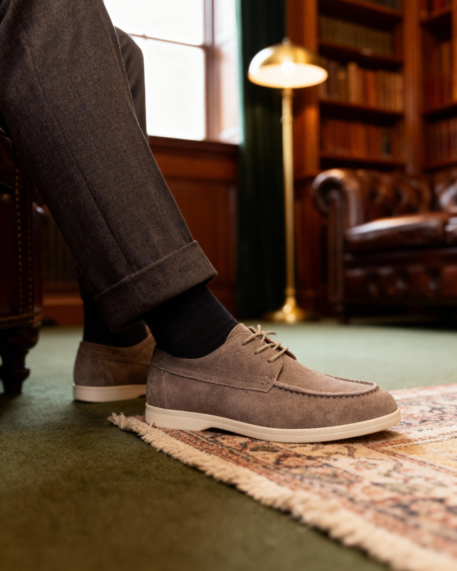 Zapatos premium de encaje de gamuza