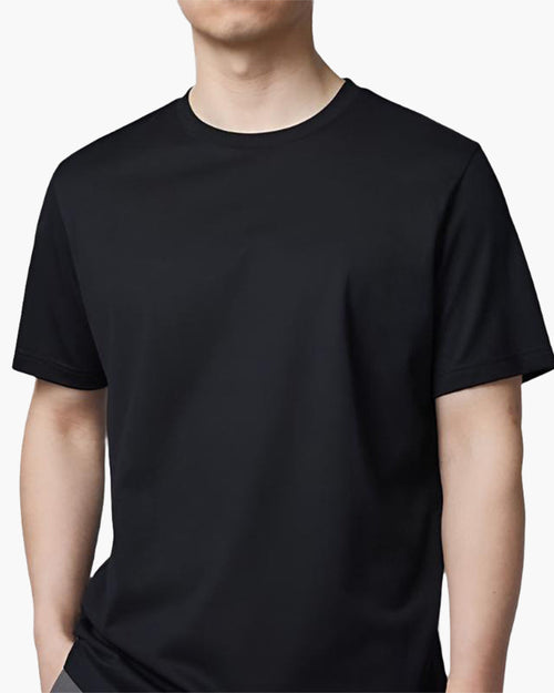 Camiseta refinada y sólida