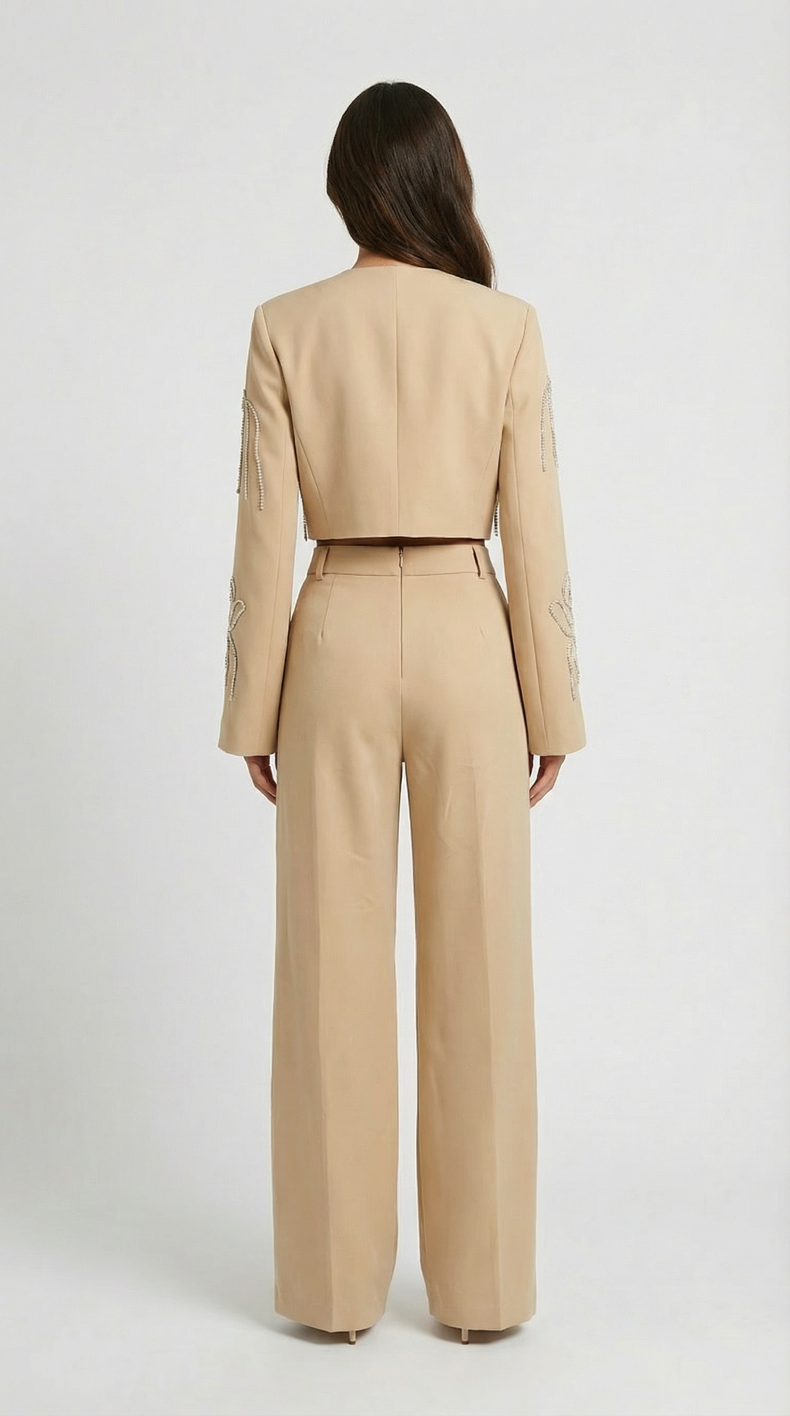 Aura - Set bordado con chaqueta recortada + pantalón de cintura alta
