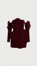 Solea - Conjunto de Vestido y Guantes 3D Escultórico de Terciopelo Floral Rojo