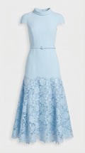 Mirana - Encaje francés azul midi