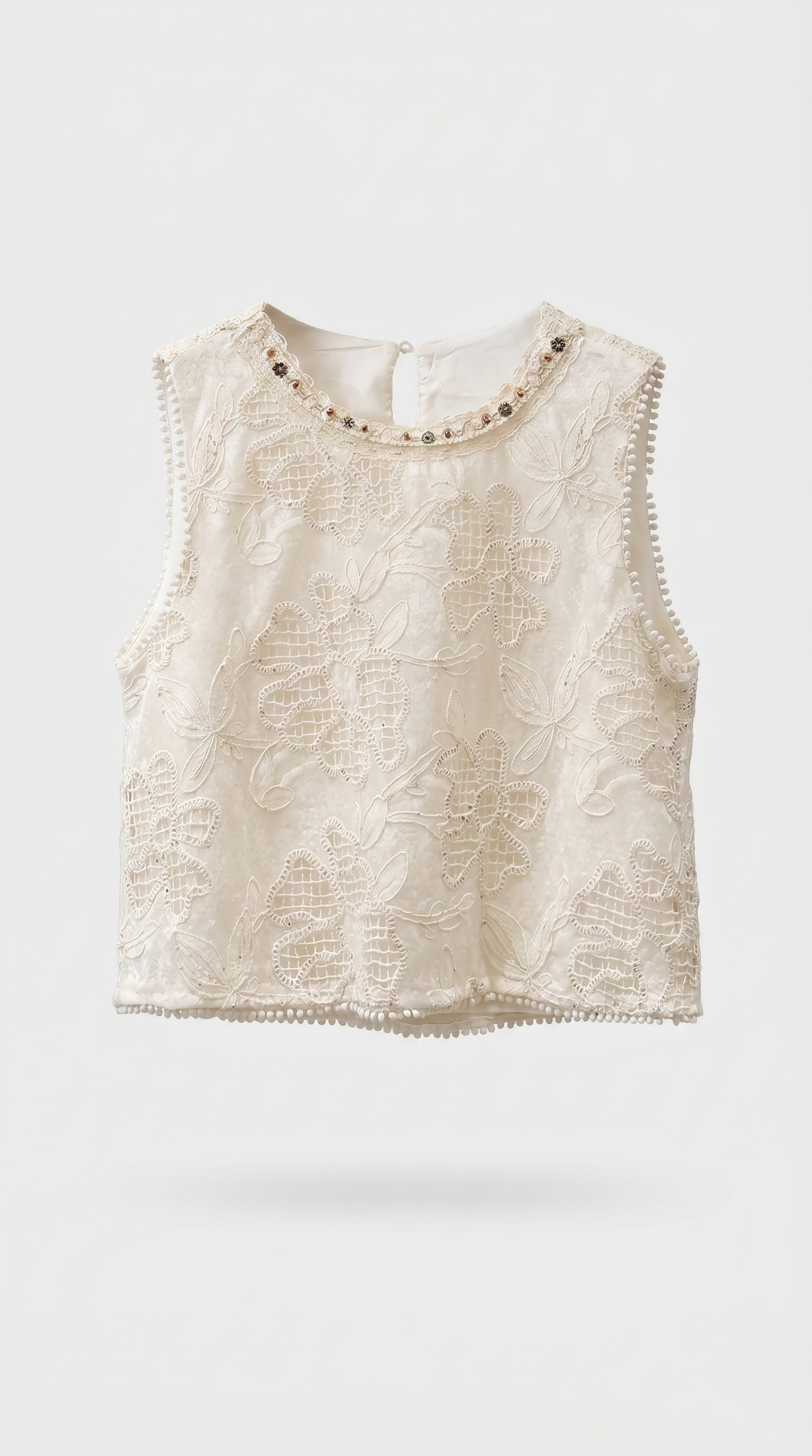 Drita - Embroidered Eyelet Shell & Pleated Short Set