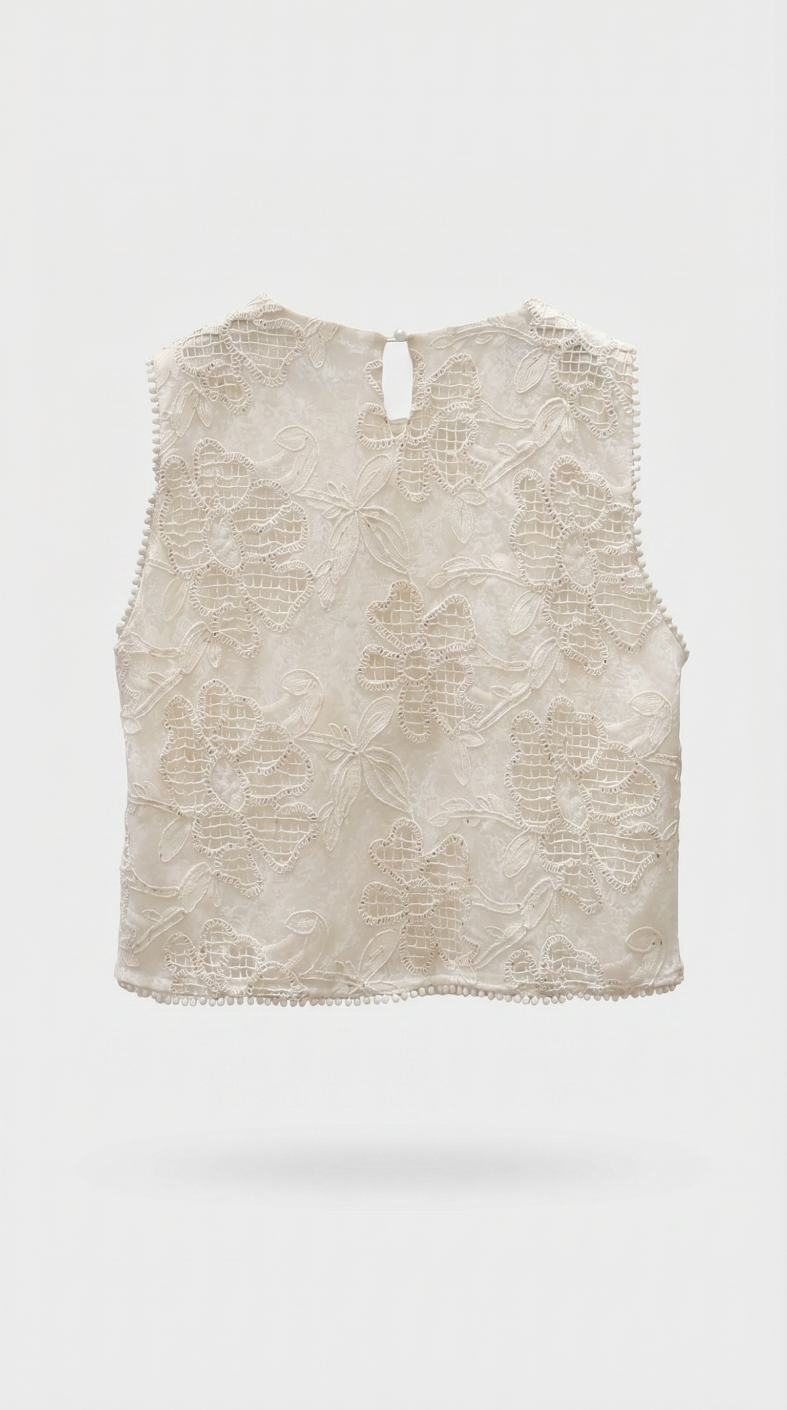 Drita - Embroidered Eyelet Shell & Pleated Short Set